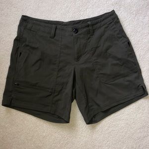 North face womens hiking shorts. New with tags.